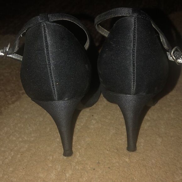 Nina shoe   - Picture 3 of 4